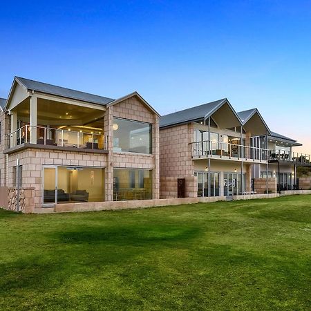Aloha Waterfront Properties Robe Buitenkant foto