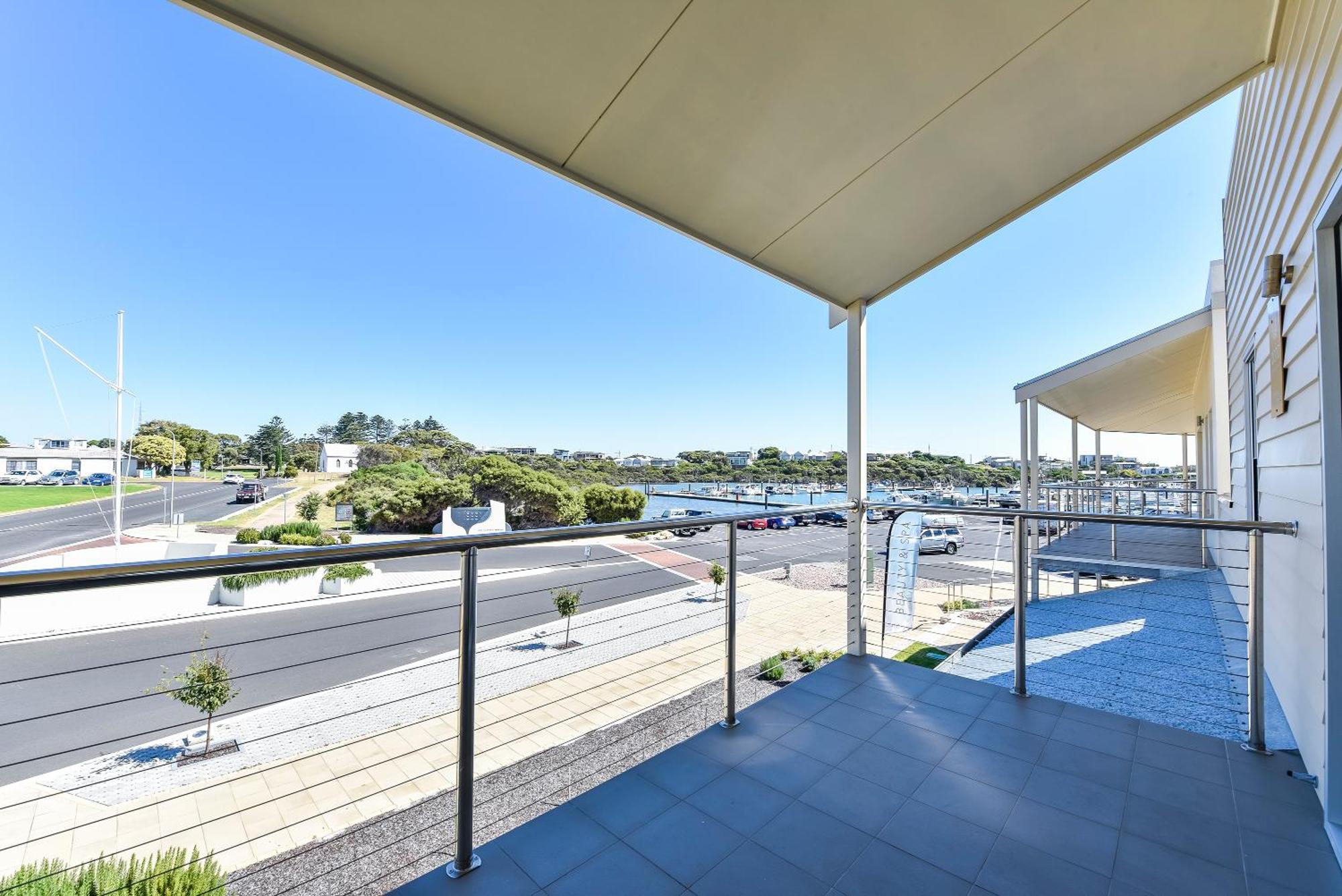 Aloha Waterfront Properties Robe Buitenkant foto