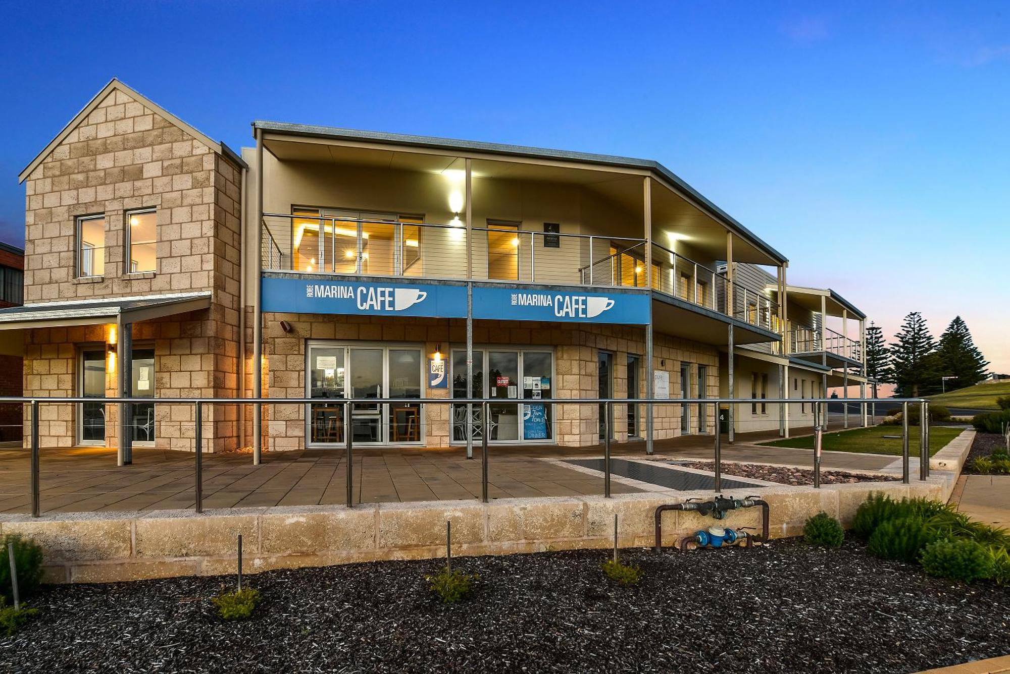 Aloha Waterfront Properties Robe Buitenkant foto