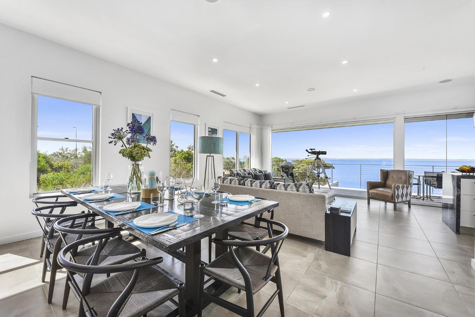 Aloha Waterfront Properties Robe Kamer foto
