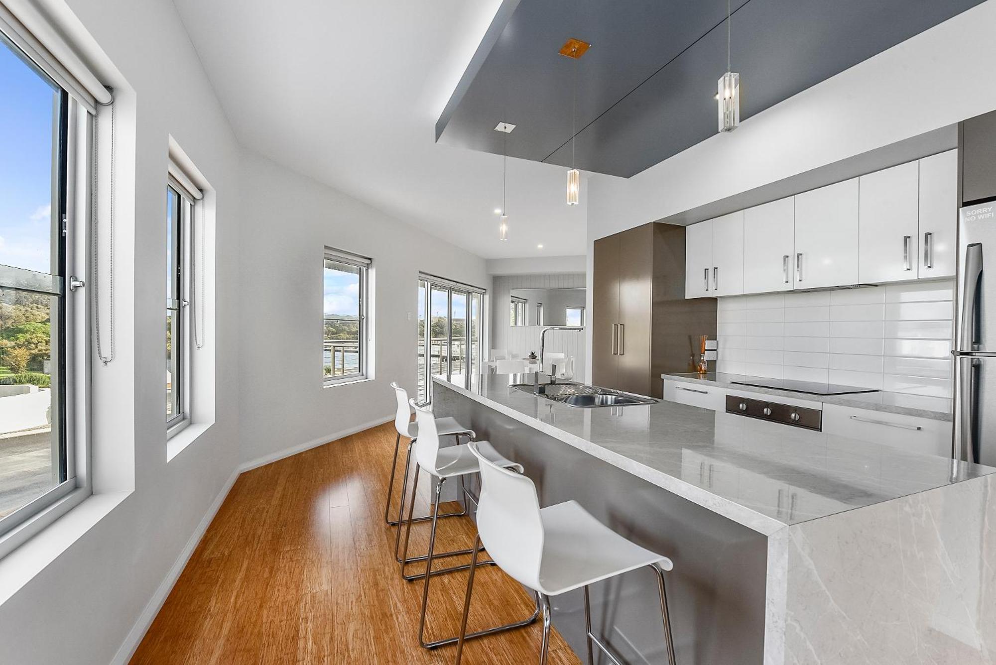 Aloha Waterfront Properties Robe Kamer foto