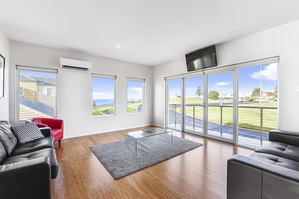 Aloha Waterfront Properties Robe Buitenkant foto