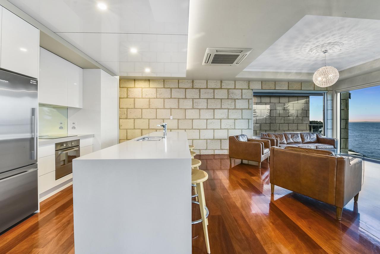 Aloha Waterfront Properties Robe Buitenkant foto